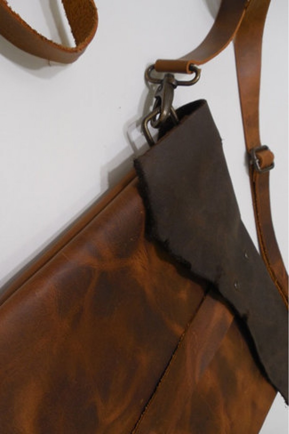 Коричневая кожаная сумка-планшетка ручной работы А-108